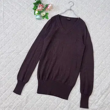 데이시 [ M ] 긴팔 스웨터 V넥 심플 얇은 소재 퍼프 슬리브 캐주얼