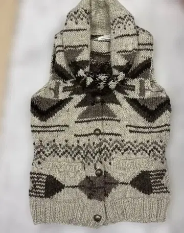 LADY LUCK LUCA 카우친 베스트 새상품급