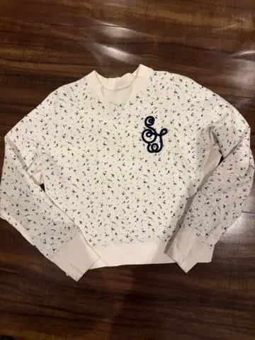 Seventen 꽃무늬 프린트 맨투맨 S 사이즈