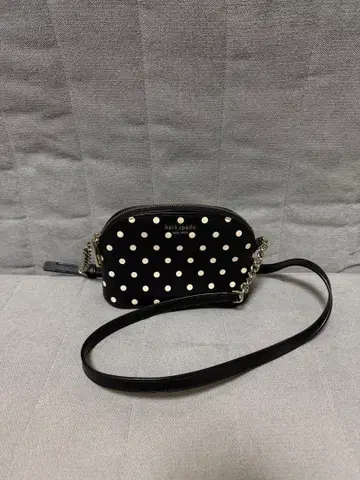 도트 무늬 숄더백