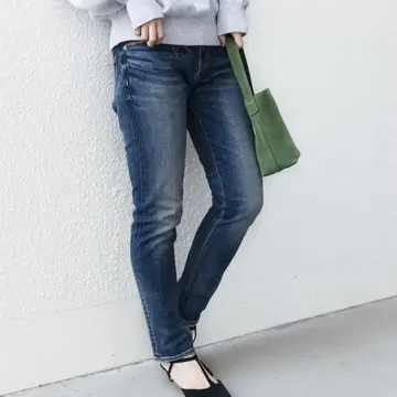 SHIPS [WEB 한정판] 슬림 테이퍼드 데님 블루 M