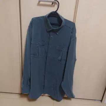 GREENCLUBS 버튼 셔츠 로고 자수