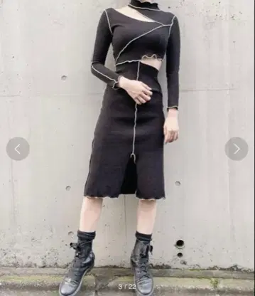 lilLilly 컷 아웃 리브 원피스 블랙