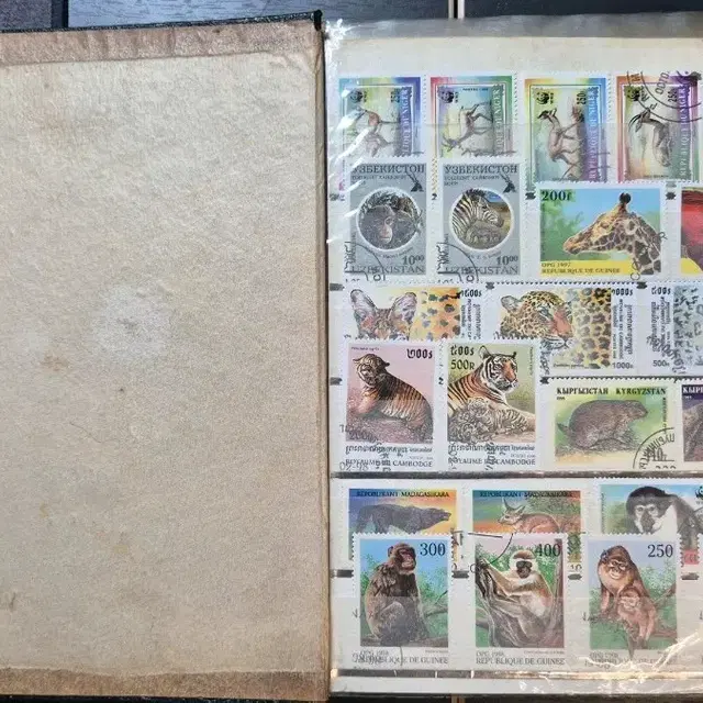 세계 여러나라  우표 앨범