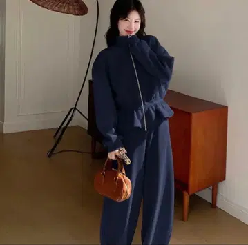 다크 블루 집업 셋업