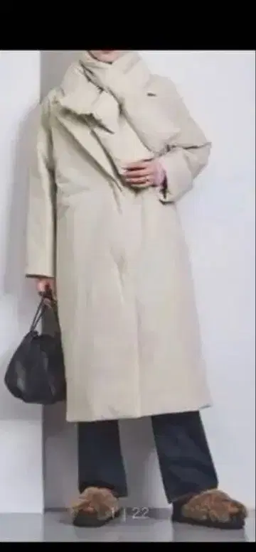 베이지 오버 사이즈 롱 코트