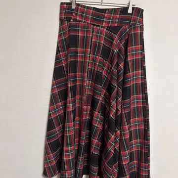 [ 자라 우먼 ] 타탄 체크 스커트 플레어 스커트 빨간색 L