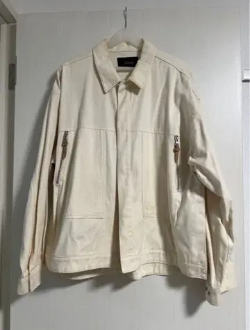 Hibeck 크림색 자켓