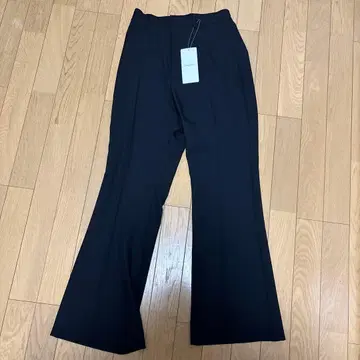 Discord 센터 프레스 팬츠