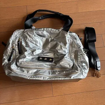 실버 나일론 숄더백 별 모티브