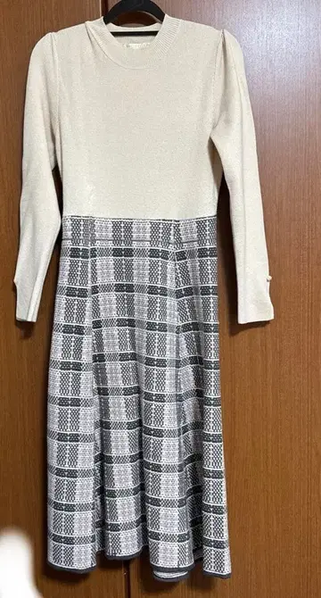 프로포션 체크 무늬 니트 원피스 긴팔 M