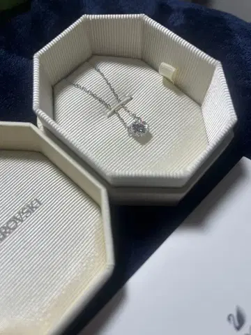 Swarovski 크리스탈 펜던트 목걸이