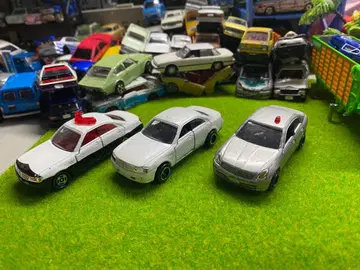 토미카 닛산 스카이라인 세드릭 순찰차 복면 경찰 긴급 차량