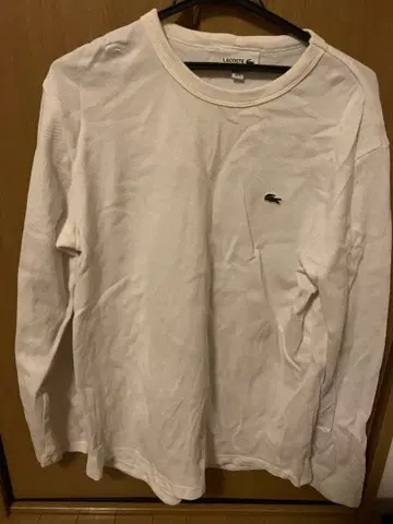 LACOSTE 클래식 핏 롱 슬리브 티셔츠 화이트
