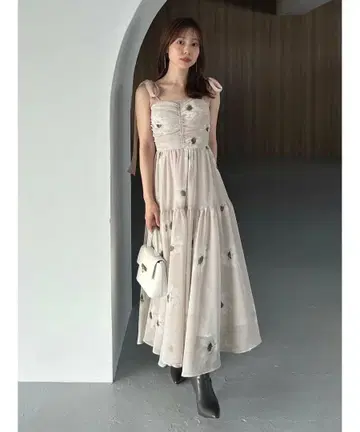 SNIDEL 프린트 숄더 리본 원피스 0 사이즈 택 있음