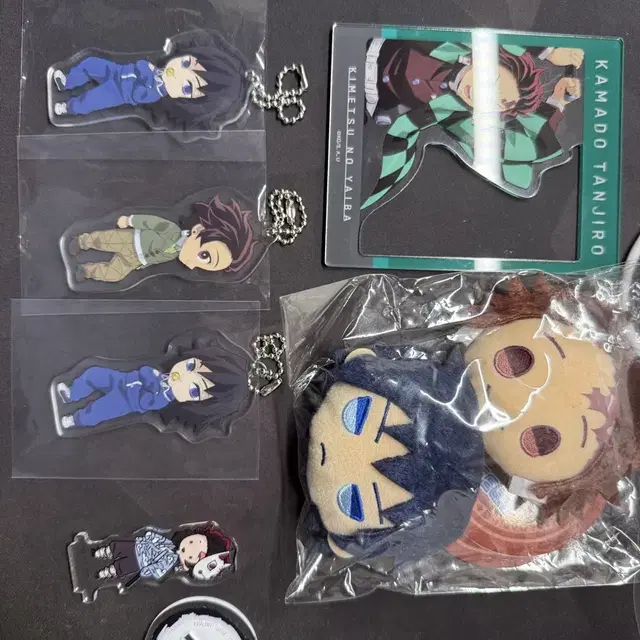 귀멸학원 기유 탄지로 아크릴 챰 아크릴 스탠드 인형 등등 일괄판매