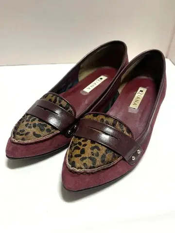 DIANA 다이애나 와인 레드 레오파드 무늬 플랫슈즈 23cm