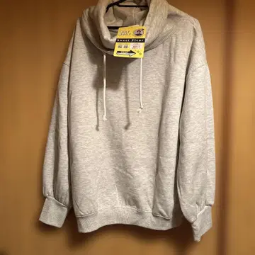 오카다 유리 풀오버