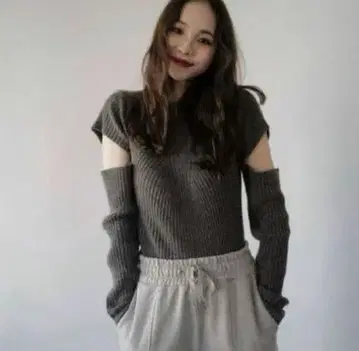 RANDEBOO Charm warmer knit Gray