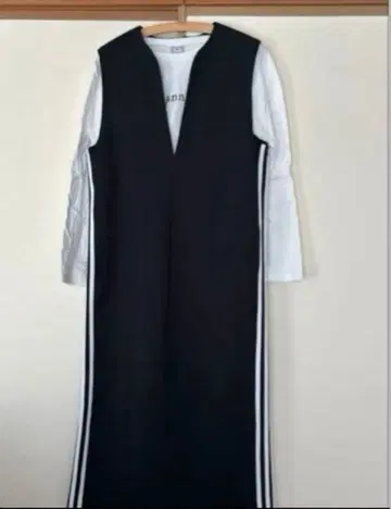 사이드 라인 스키퍼 오버롤 스커트 블랙 부기우기