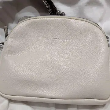 MARCOCONTTI 라이트 베이지 숄더백