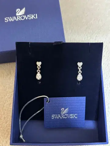Swarovski 귀걸이 Princess 하트 티어드롭 정품