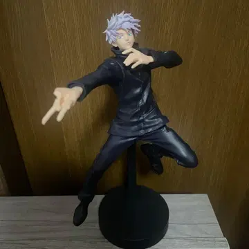 주술회전 고죠 사토루 피규어