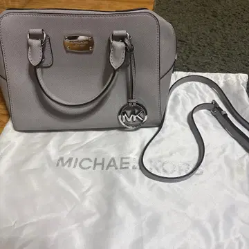 MICHAEL KORS 마이클코어스 숄더백