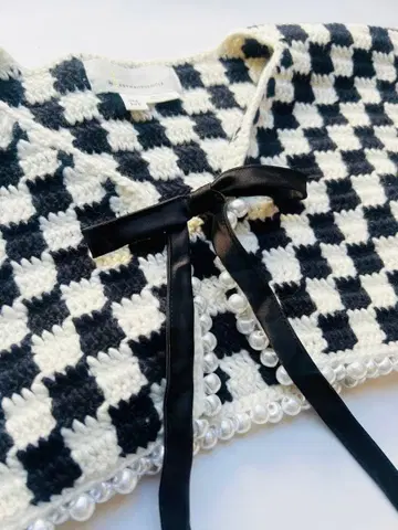 체커 패턴 펄 니트 탈부착 카라 앤솔로지