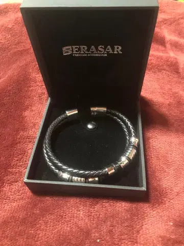 SERASAR 가죽 팔찌 블랙