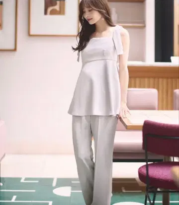 택 포함 새상품 프로포션 바디 드레싱 플레어 팬츠 & 스커트 & 뷔스티에