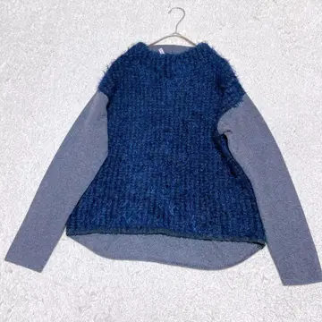 새상품급 개럴개런트 이소재 믹스 샤기 니트 비대칭 헴 F