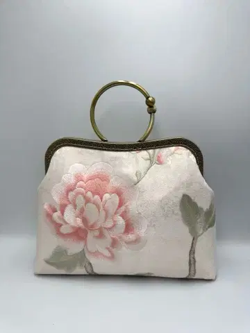 [ 핸드메이드 ] 자수 가마구치 핸드 백 #481