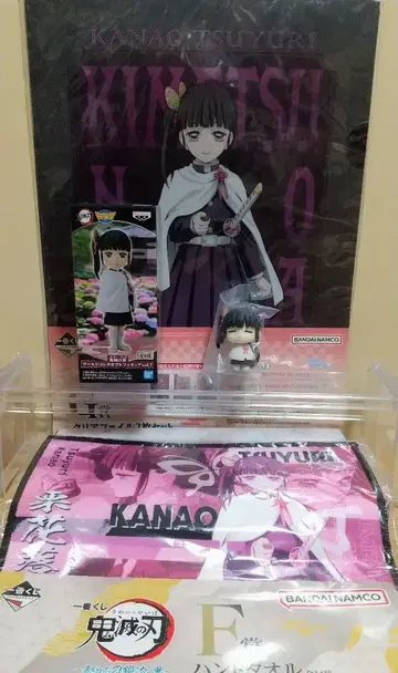 [ 귀멸의 칼날 ] 월드 컬렉션, 츠유리 카나오 세트