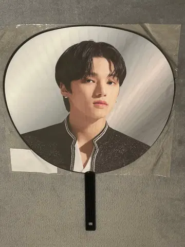 ATEEZ 아티즈 우영 WOOYOUNG 부채 THE FELLOWSHIP