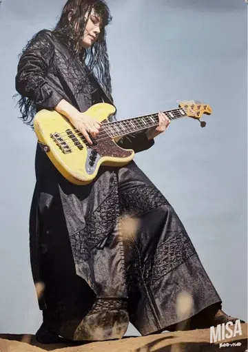 BAND-MAID MISA B2 포스터