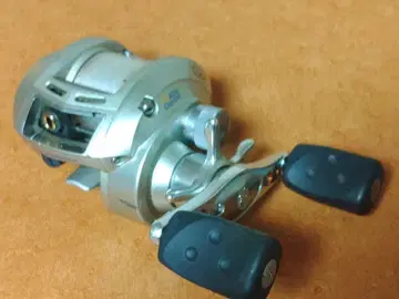 아부 가르시아 레보 STX 왼쪽