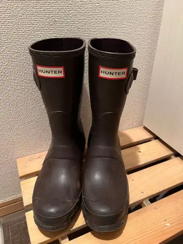 HUNTER 브라운 장화 버클 포함
