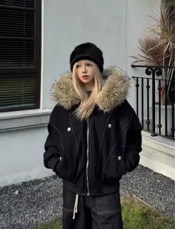 새상품 퍼 후드 블랙 다운 자켓 자켓 아우터 그런지