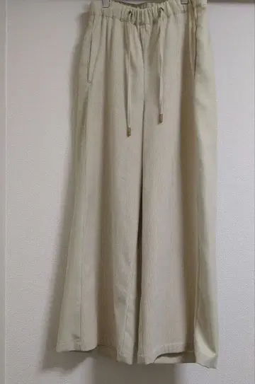 jena espace merveilleux 라이트 베이지 와이드 팬츠