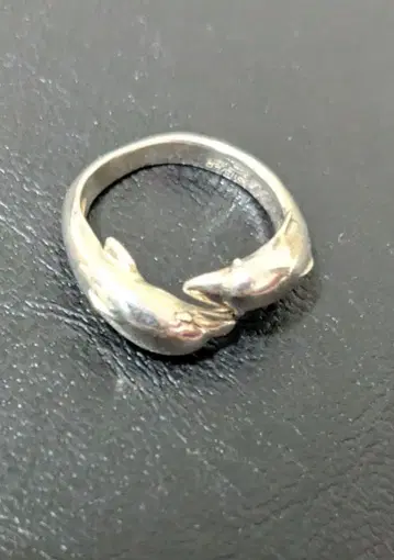 돌고래 디자인 실버 반지 프리 사이즈