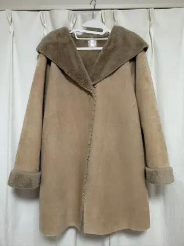 DRESKIP 스웨이드 코트 브라운