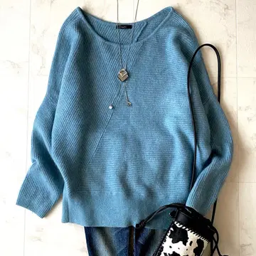 컨디션 최상 어반리서치 로쏘 폭신한 폭스 울 니트 돌먼 소매