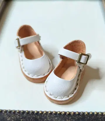 미니어처 스트랩 슈즈 네오 브라이스 아이시돌 부츠 신발 화이트