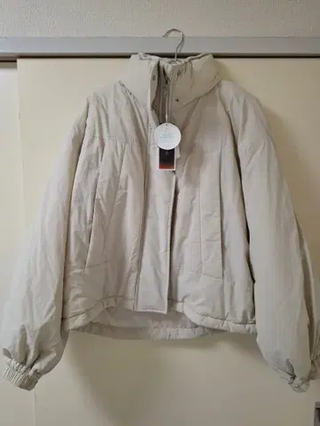 LOWRYS FARM 몬스터 숏코트