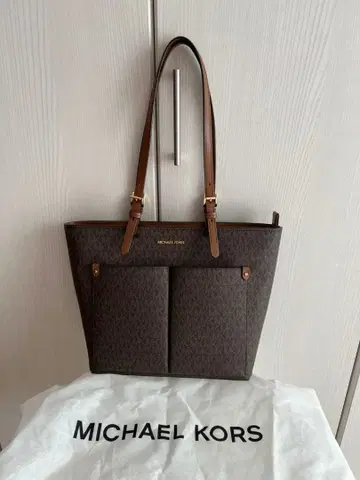 마이클코어스 새상품 백