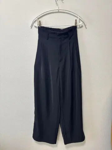 mystic 블랙 와이드 팬츠 밴딩 허리