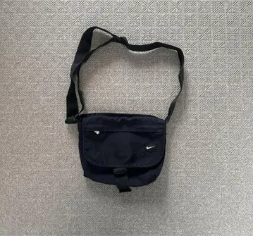 NIKE 숄더백 구제 의류