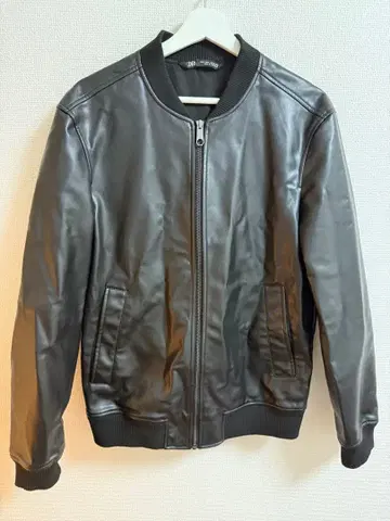 [ ZARA ] 봄버 자켓 페이크 가죽 자켓 S