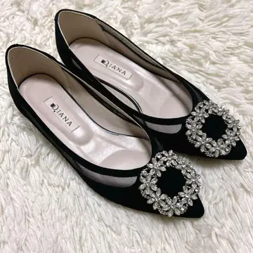 미사용급 새상품급 Diana 비쥬 버클 블랙 플랫 펌프스 23.5